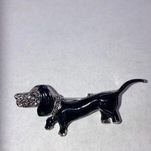 Vintage Brooch dachshund made of enamel with rhinestones perfect condition.